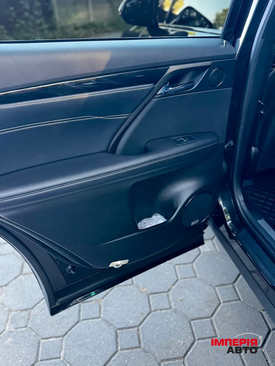 Lexus RX - фото 17