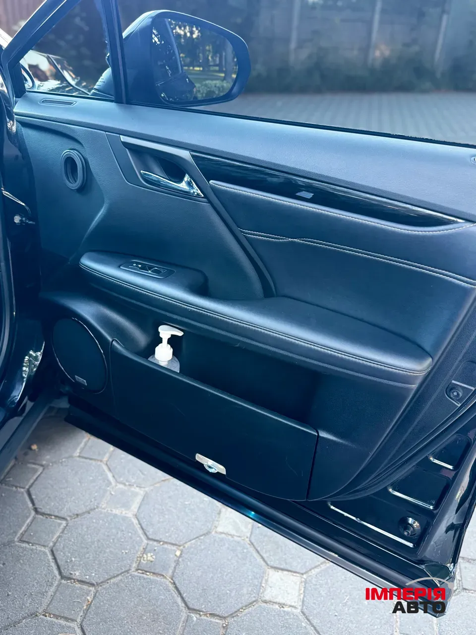 Lexus RX - фото 10