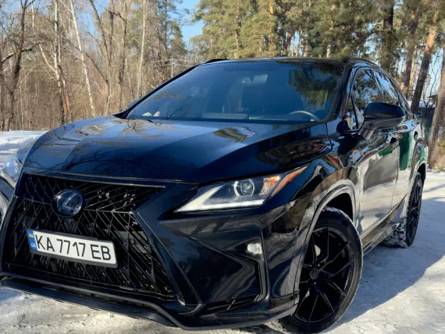 Lexus RX - фото 1
