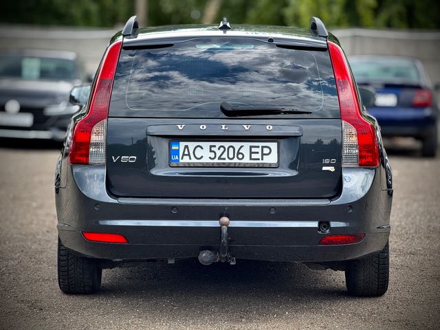 Volvo V50 - фото 3