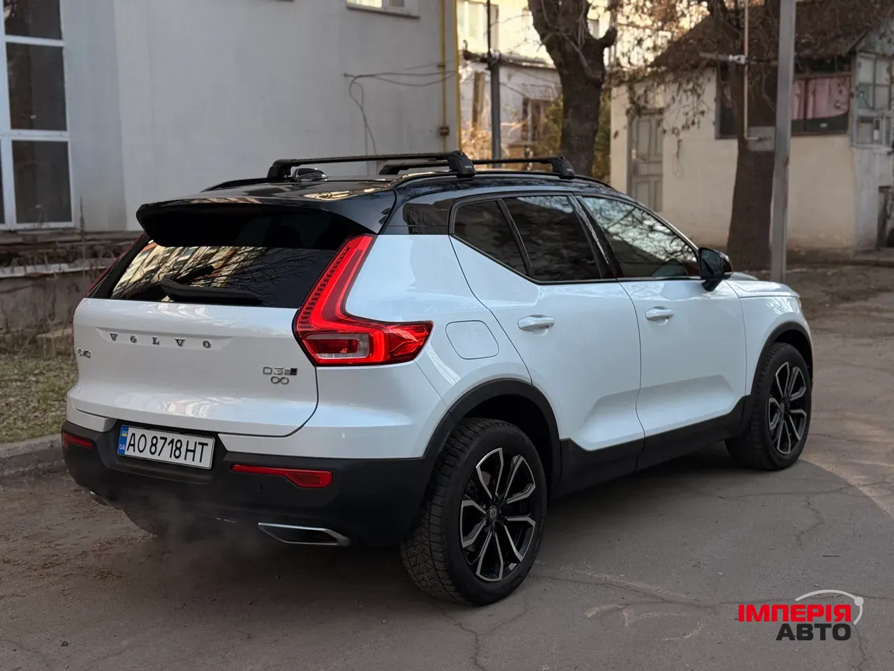 Volvo XC40 - фото 6