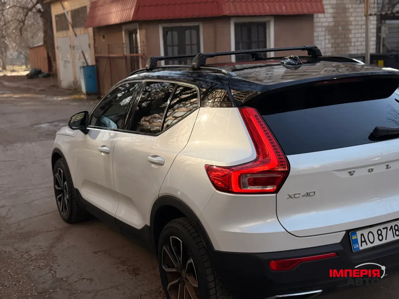 Volvo XC40 - фото 8