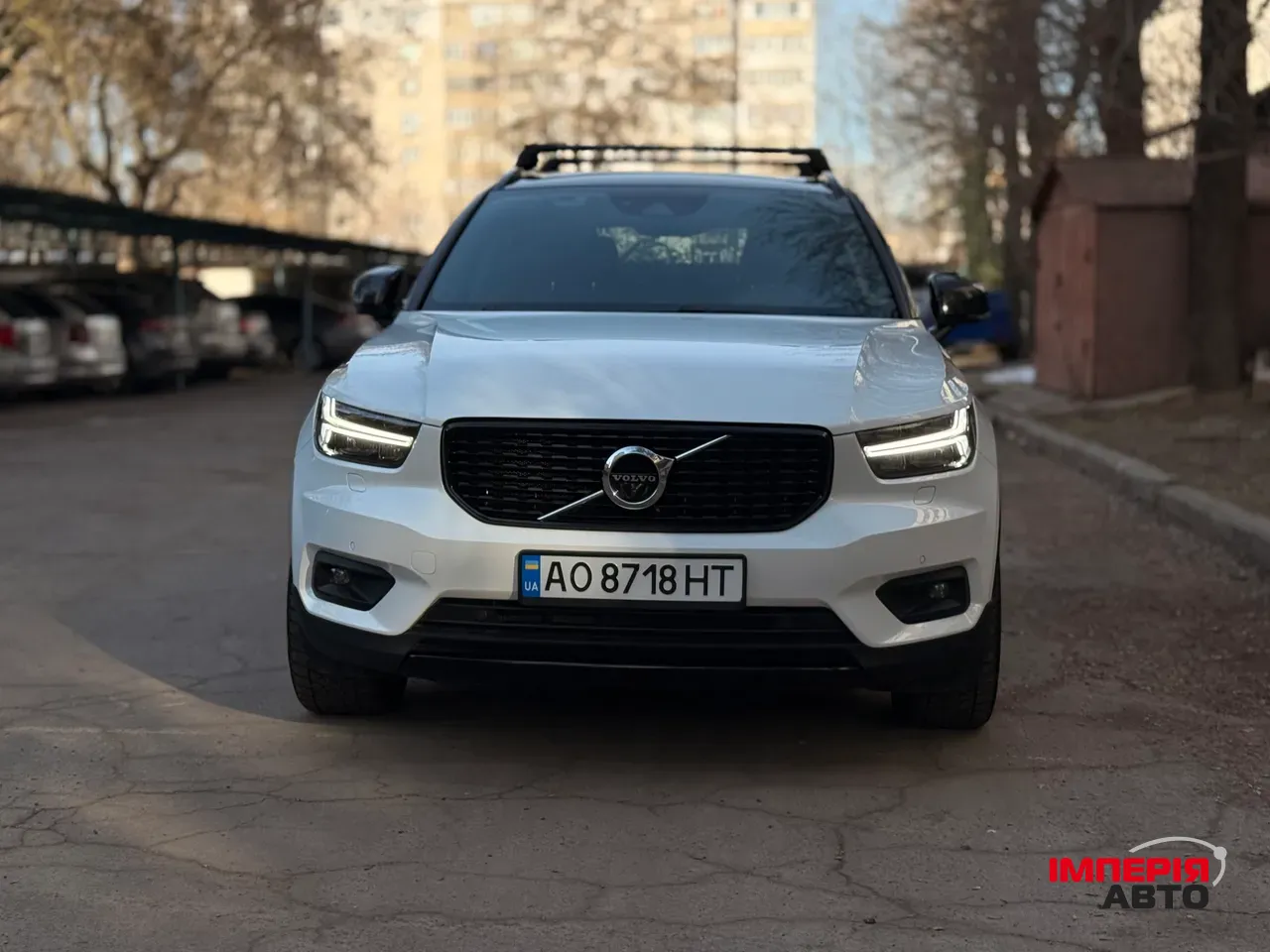 Volvo XC40 - фото 10