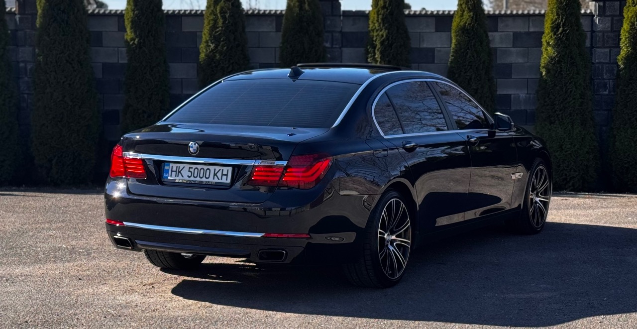 BMW 7 серії - фото 4