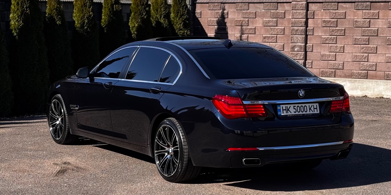 BMW 7 серії - фото 3