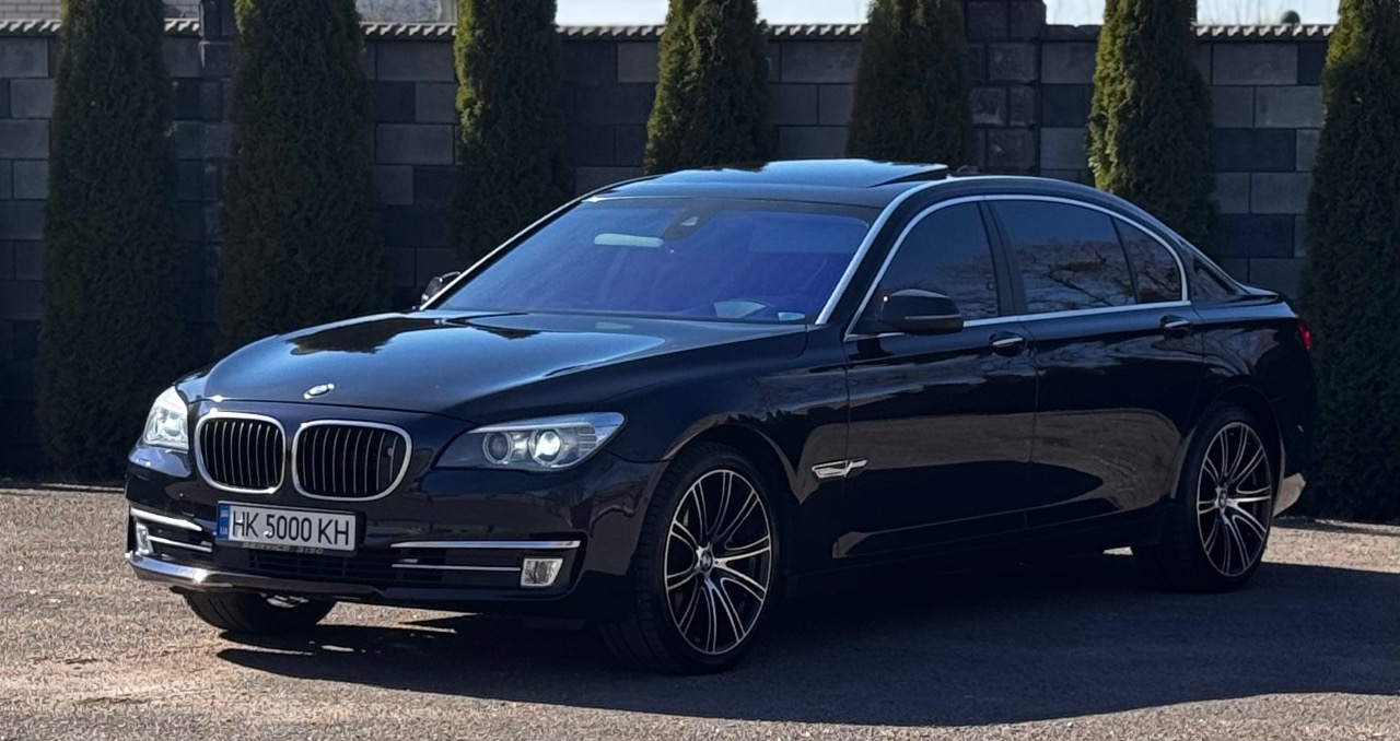 BMW 7 серії - фото 2