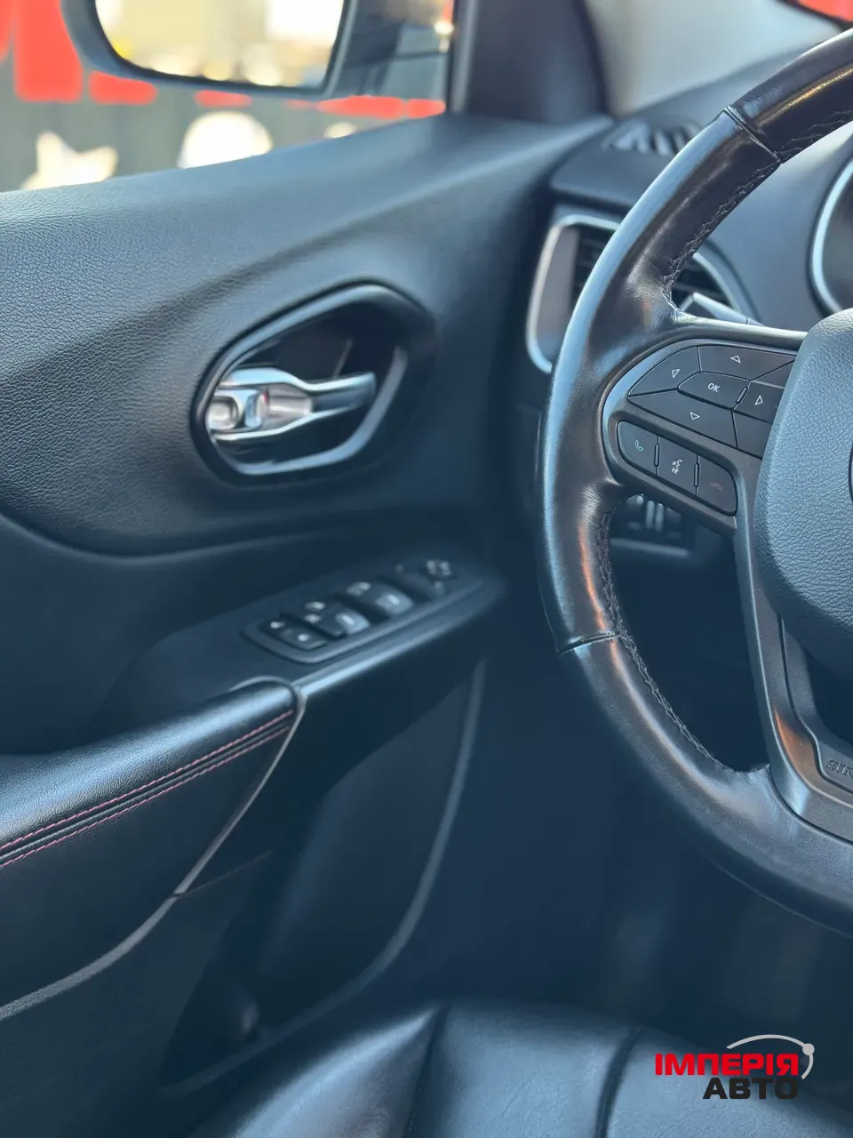 Jeep Cherokee - фото 13