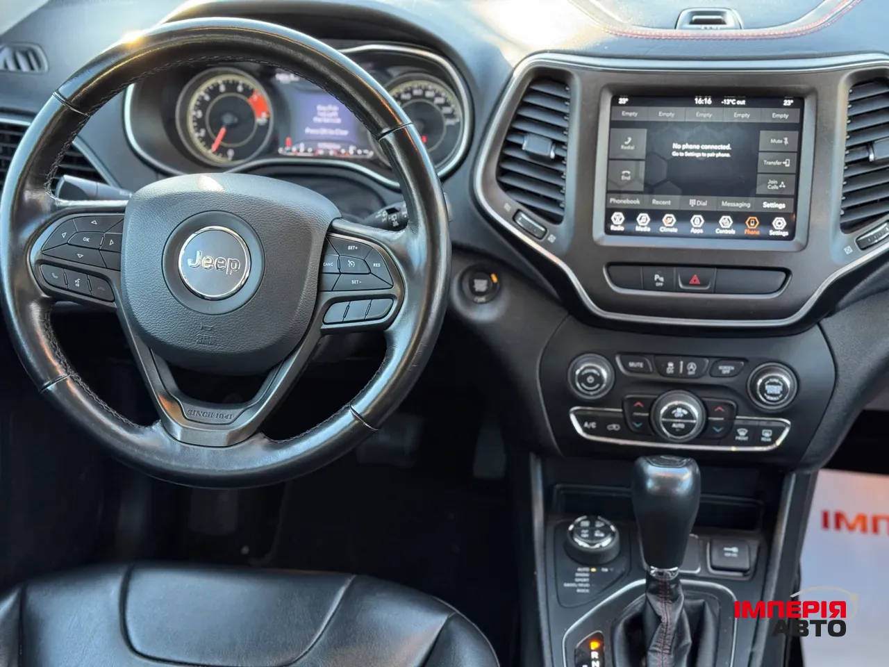 Jeep Cherokee - фото 12