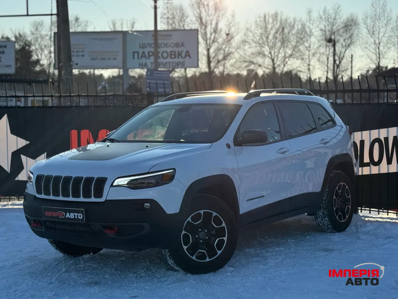 Jeep Cherokee - фото 1