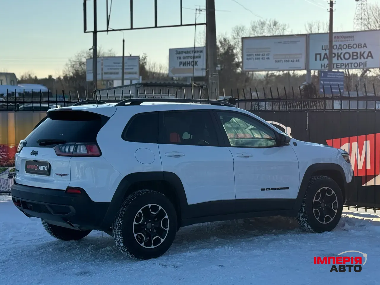 Jeep Cherokee - фото 6