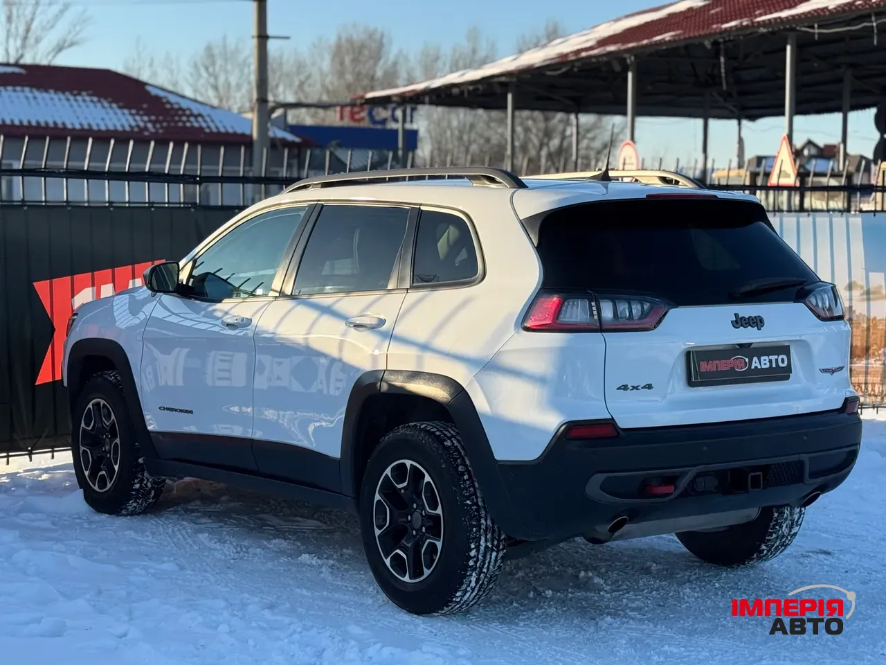 Jeep Cherokee - фото 5