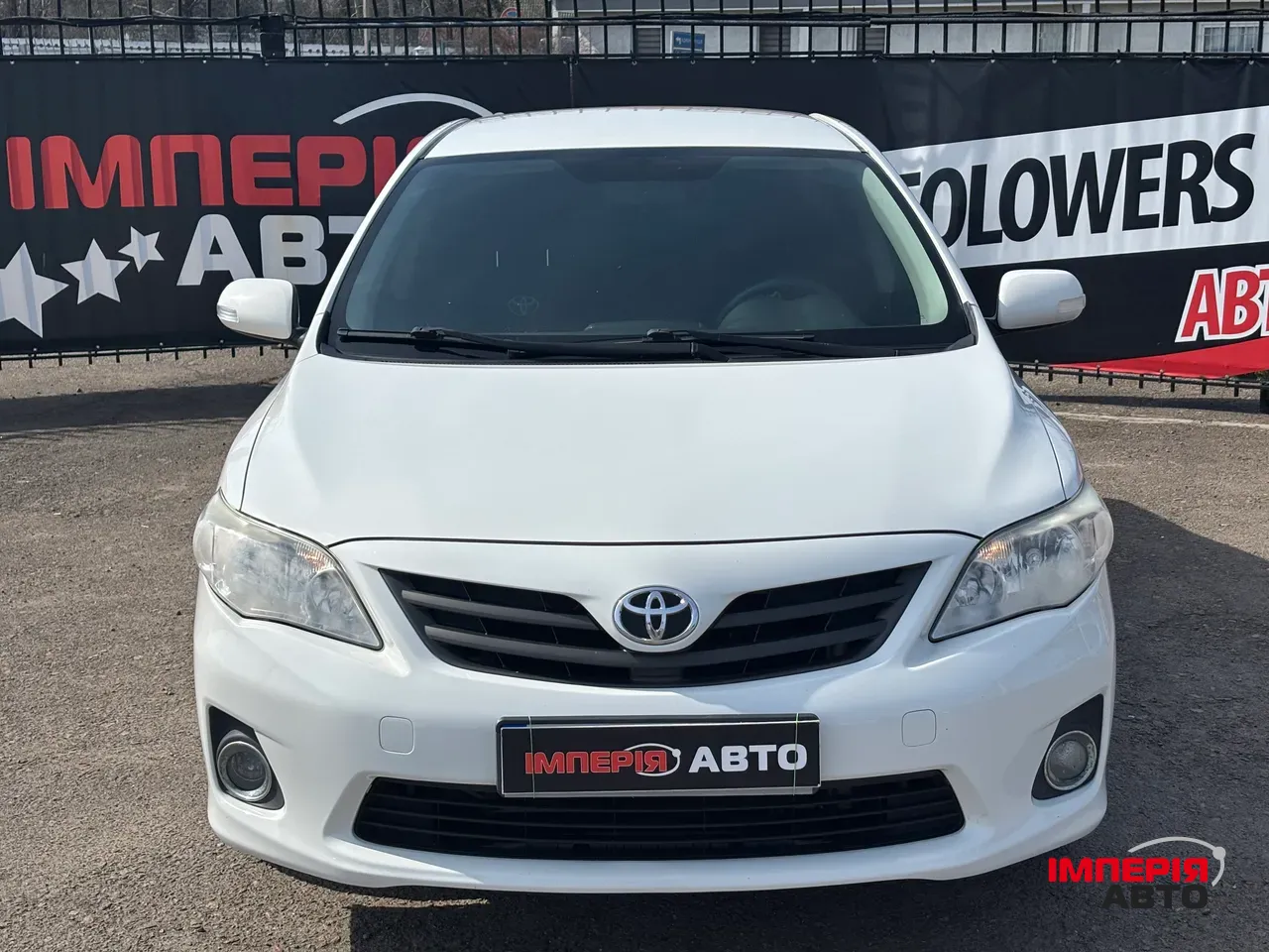 Toyota Corolla - фото 2