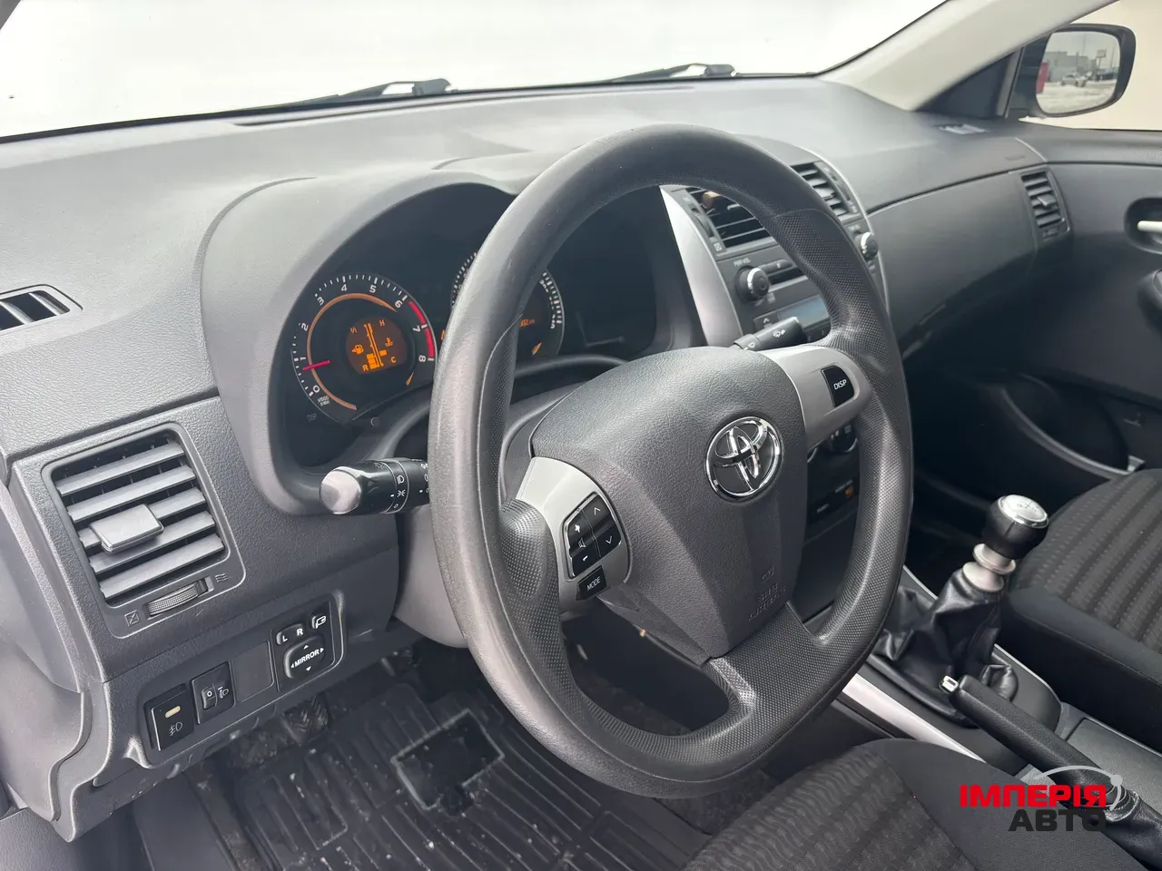 Toyota Corolla - фото 13