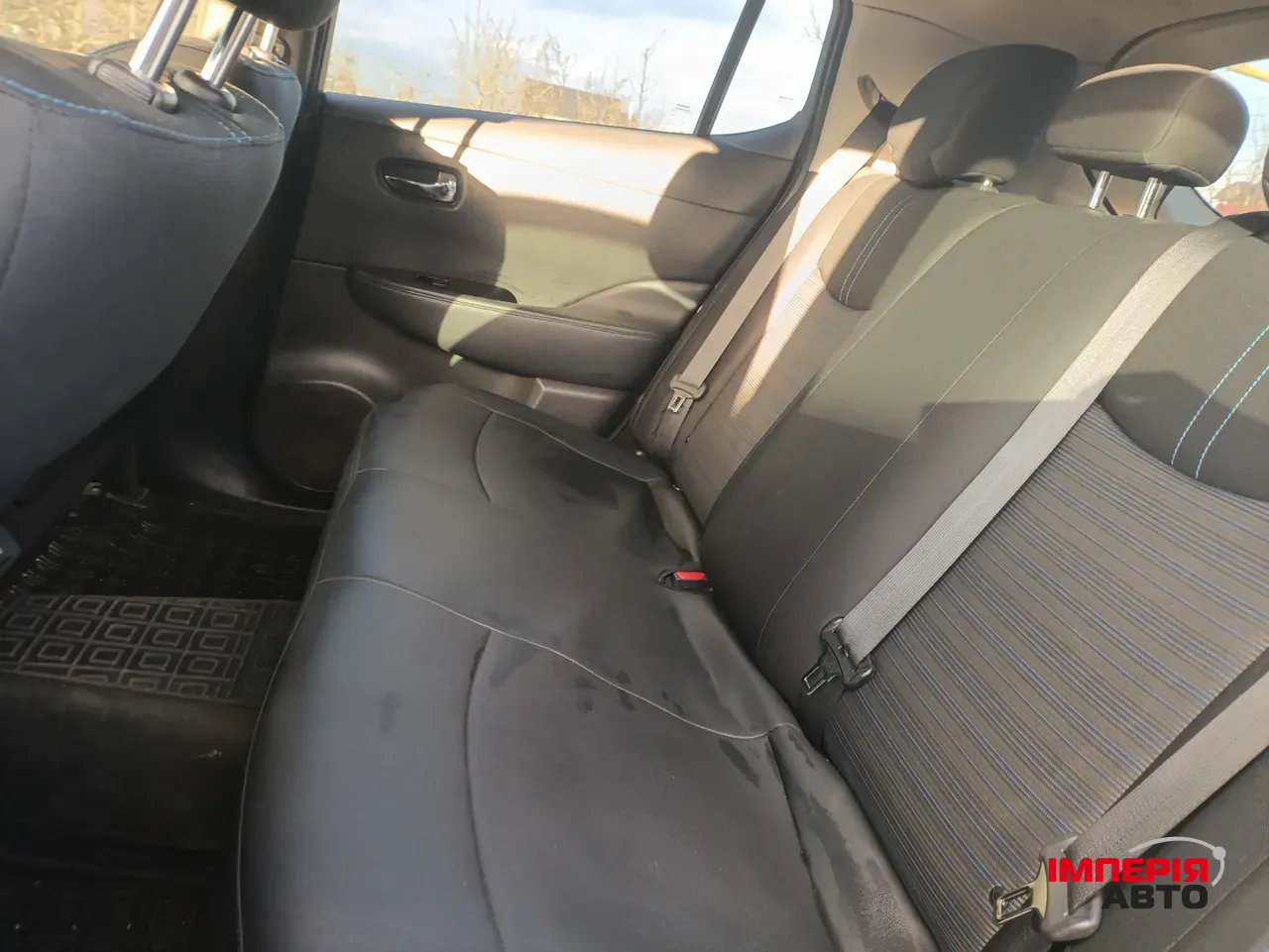 Nissan Leaf - фото 15