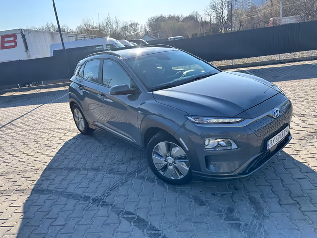 Hyundai Kona - фото 1
