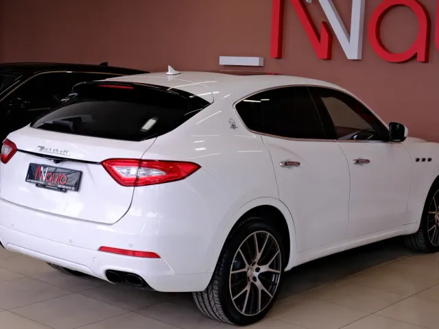 Maserati Levante - фото 5