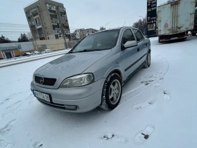 Opel Astra - фото 2