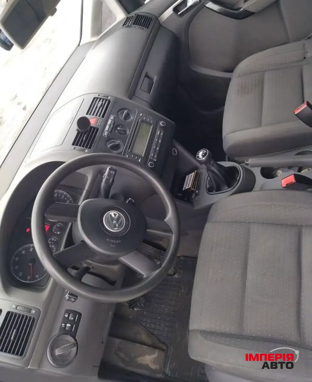 Volkswagen Touran - фото 12