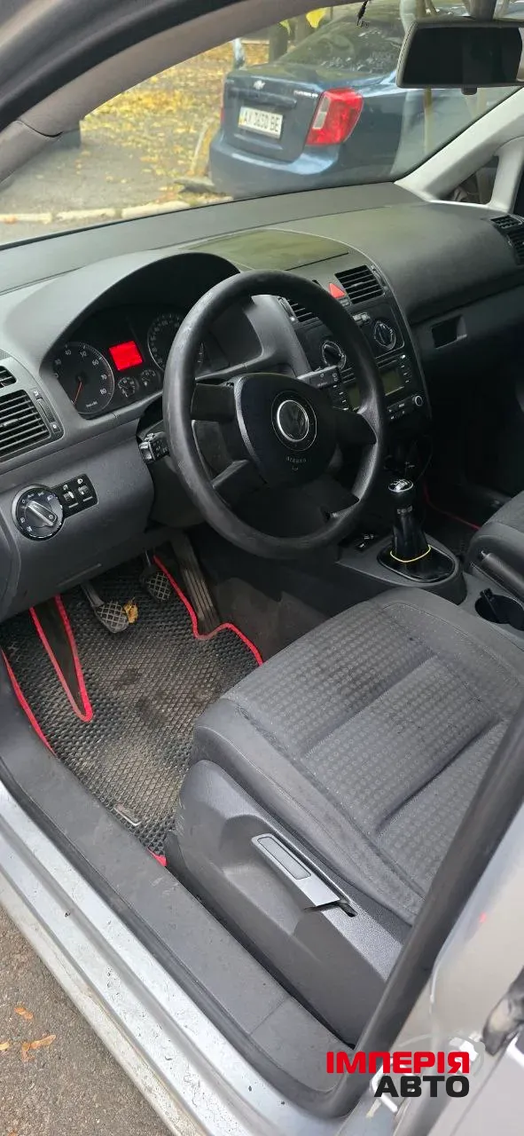 Volkswagen Touran - фото 18