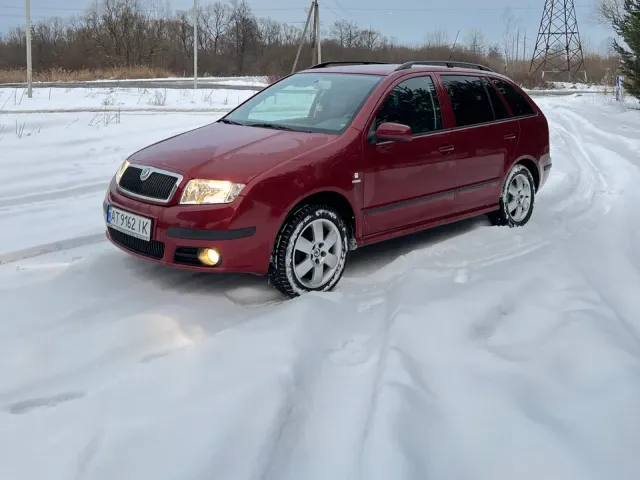 Skoda Fabia - фото 5