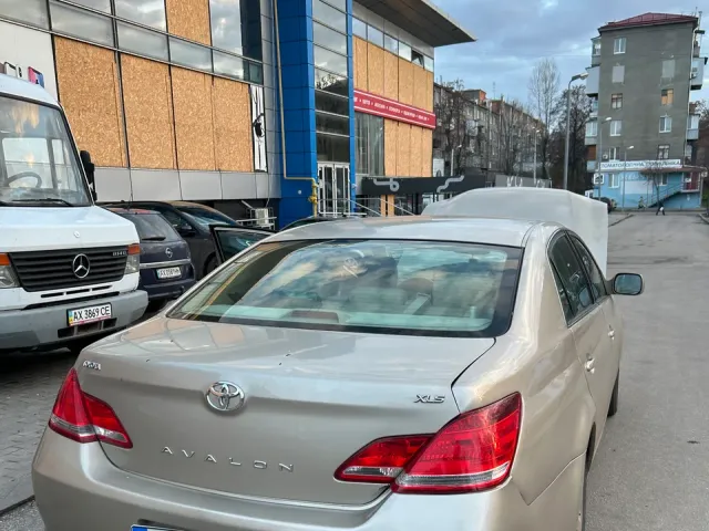 Toyota Avalon - фото 4