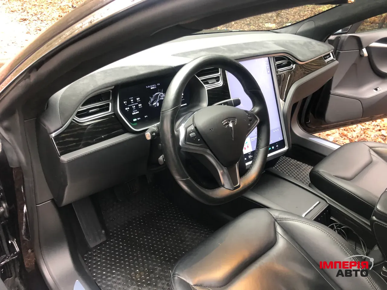 Tesla Model S - фото 9
