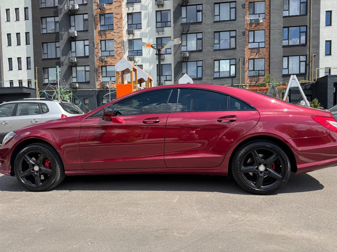 Mercedes-Benz CLS - фото 28