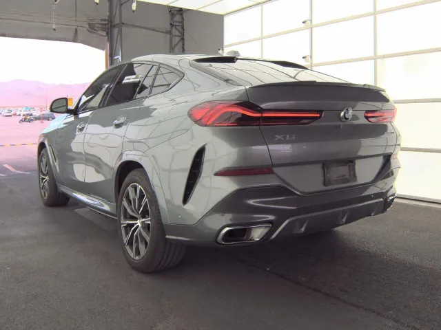 BMW X6 - фото 3
