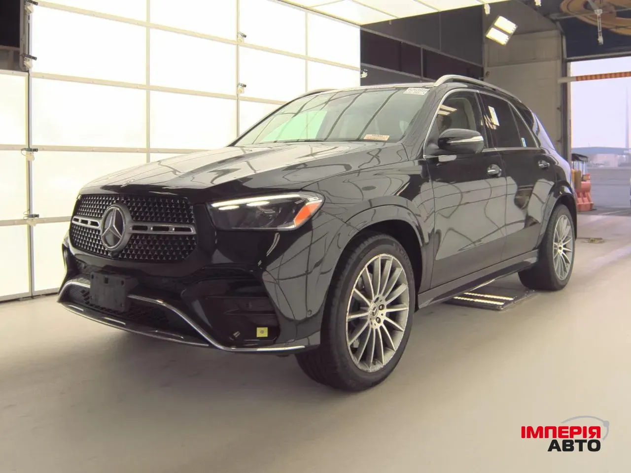 Mercedes-Benz GLE - фото 1