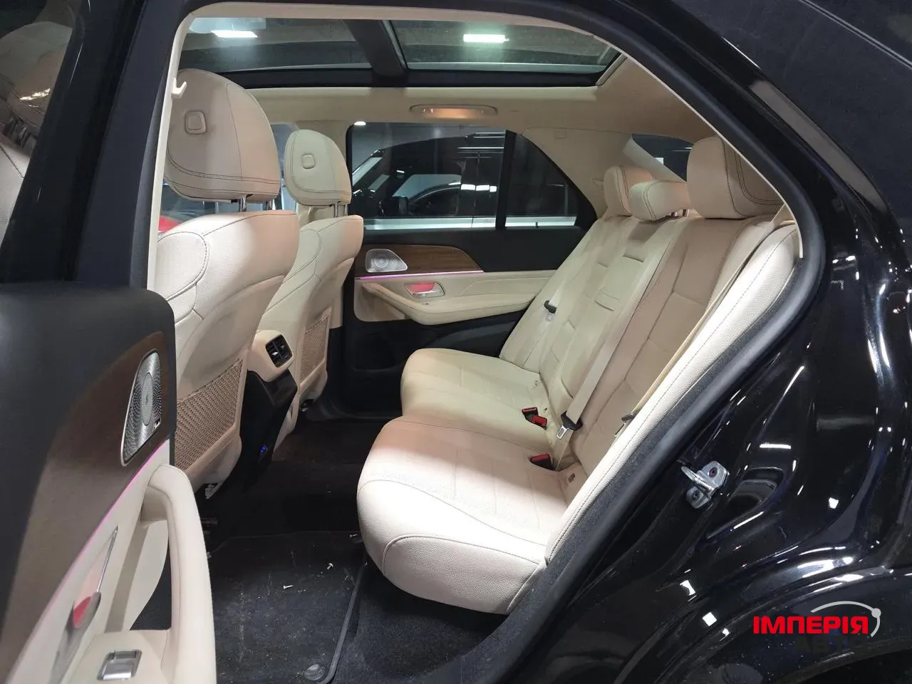 Mercedes-Benz GLE - фото 9