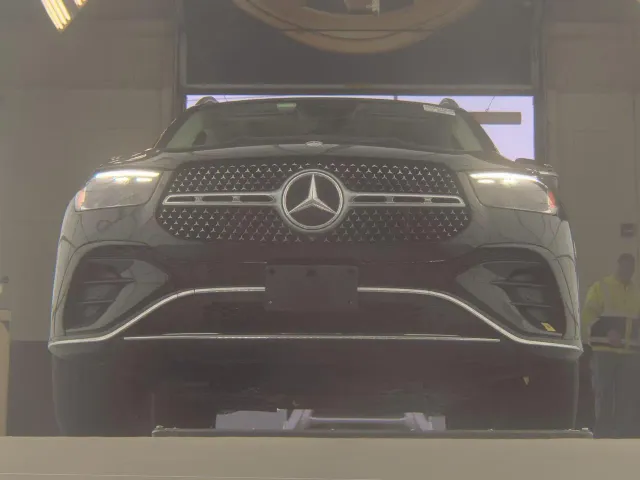 Mercedes-Benz GLE - фото 2