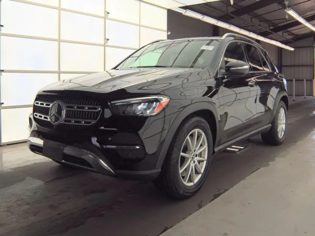 Mercedes-Benz GLE - фото 1