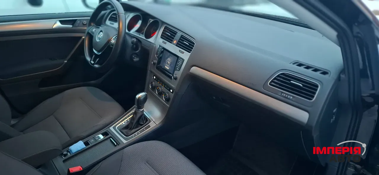 Volkswagen Golf - фото 25