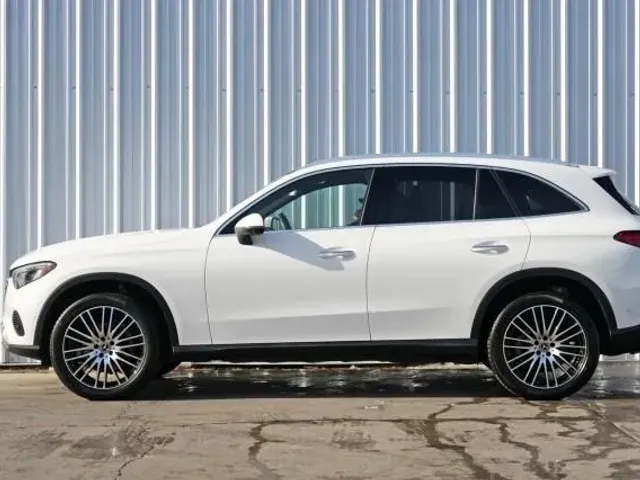 Mercedes-Benz GLE - фото 3