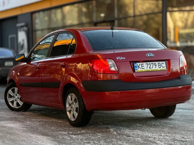 Kia Rio - фото 3