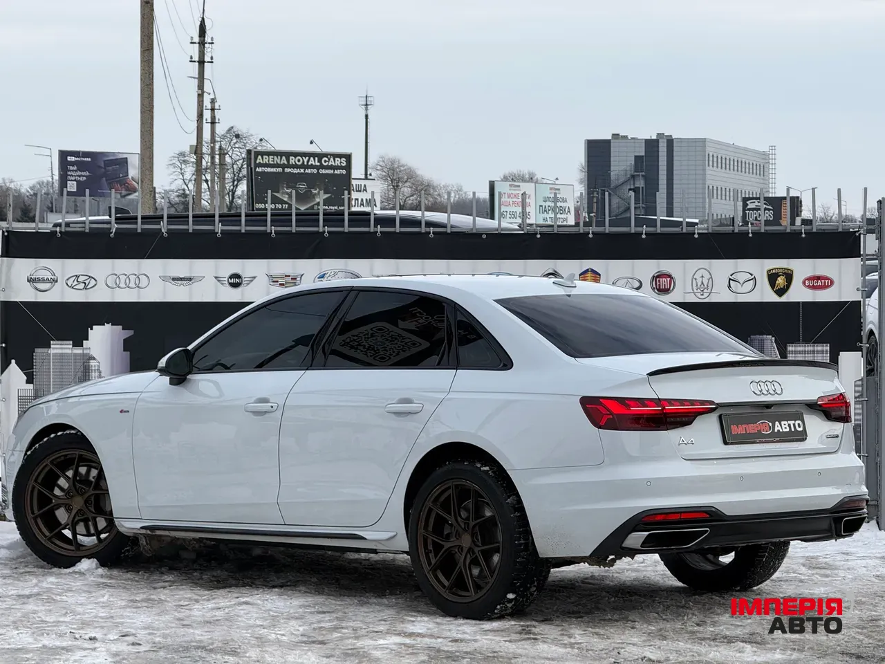 Audi A4 - фото 15