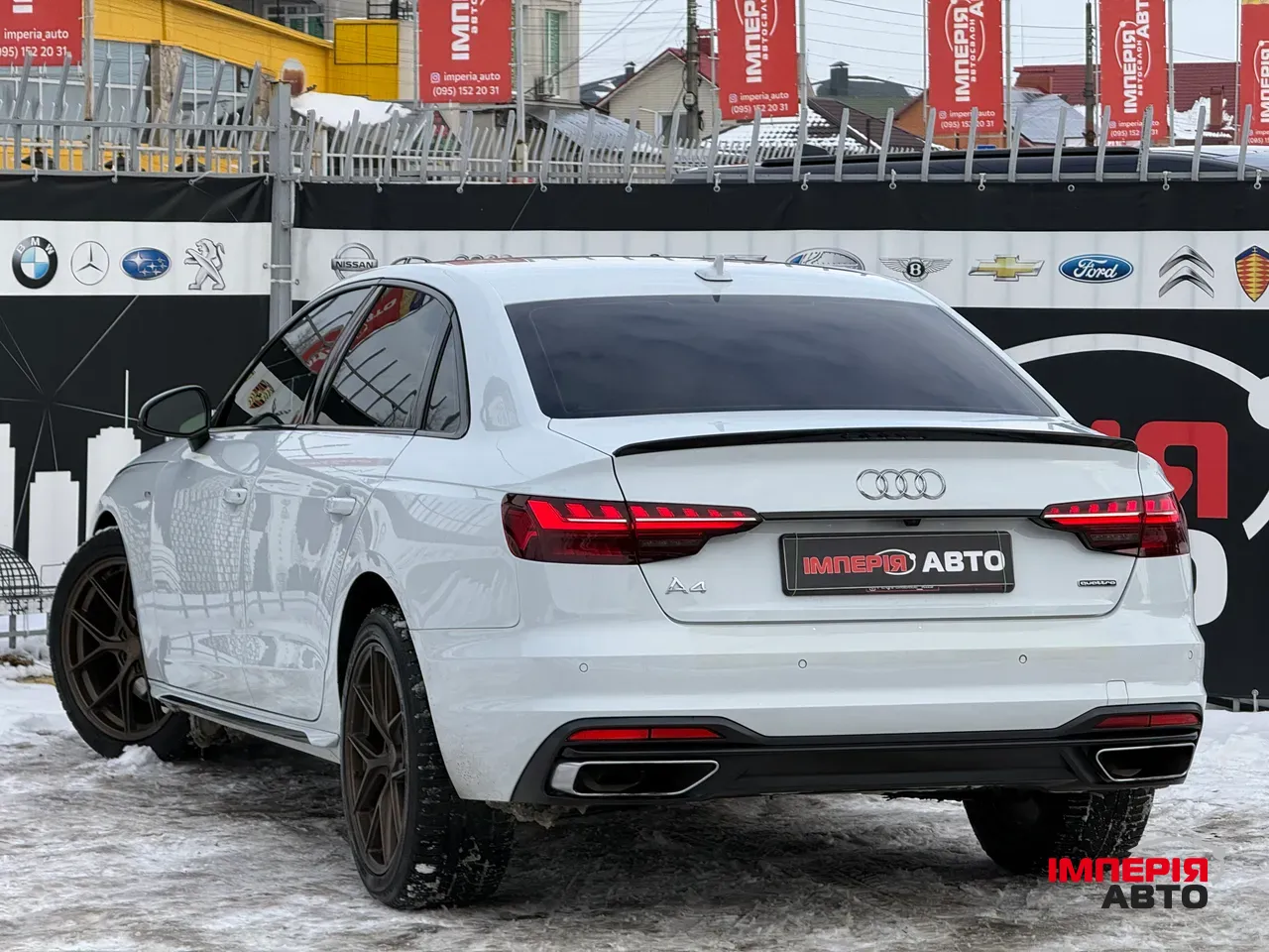 Audi A4 - фото 22