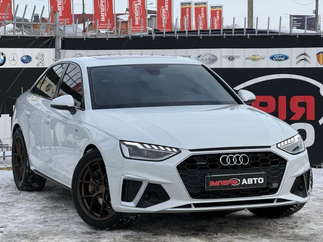 Audi A4 - фото 1
