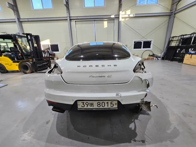 Porsche Panamera - фото 3