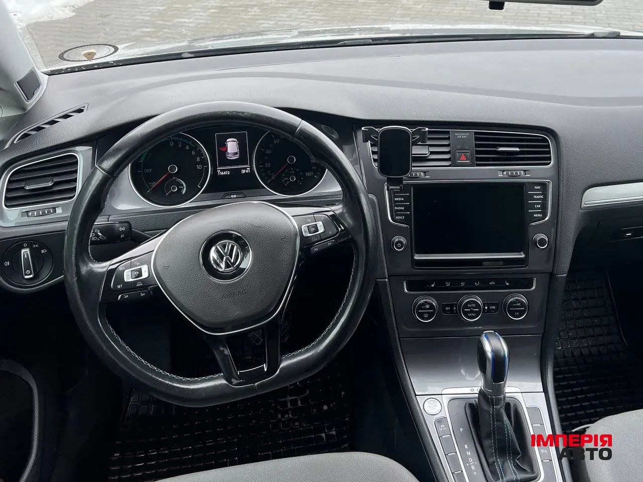 Volkswagen Golf - фото 5