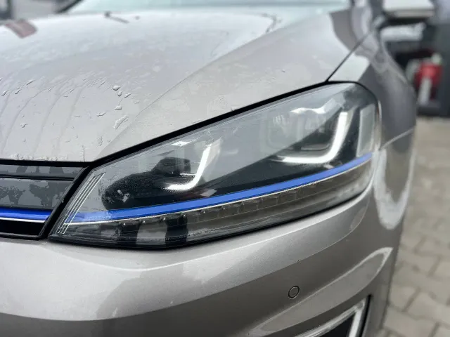 Volkswagen Golf - фото 3