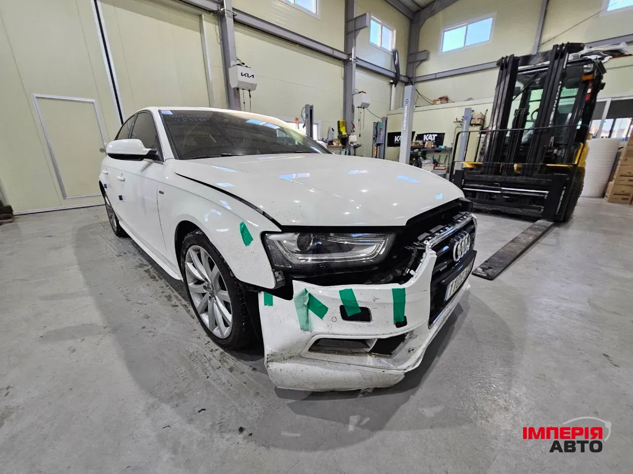 Audi A4 - фото 1