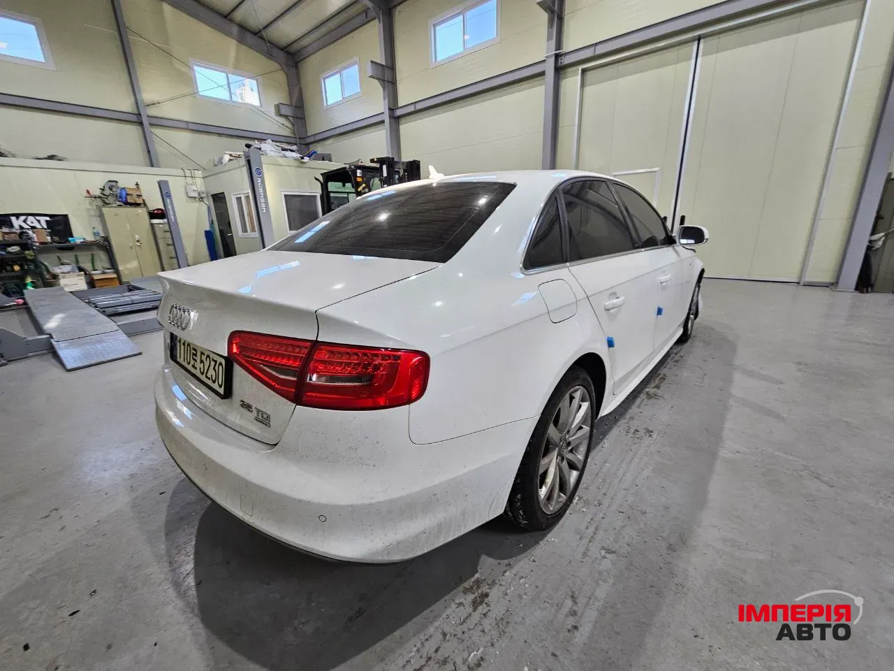 Audi A4 - фото 7