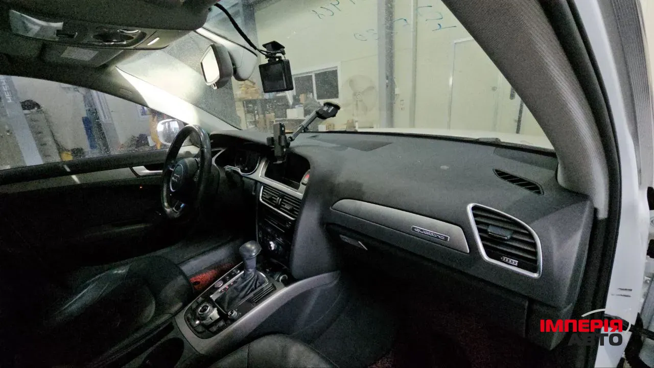 Audi A4 - фото 9