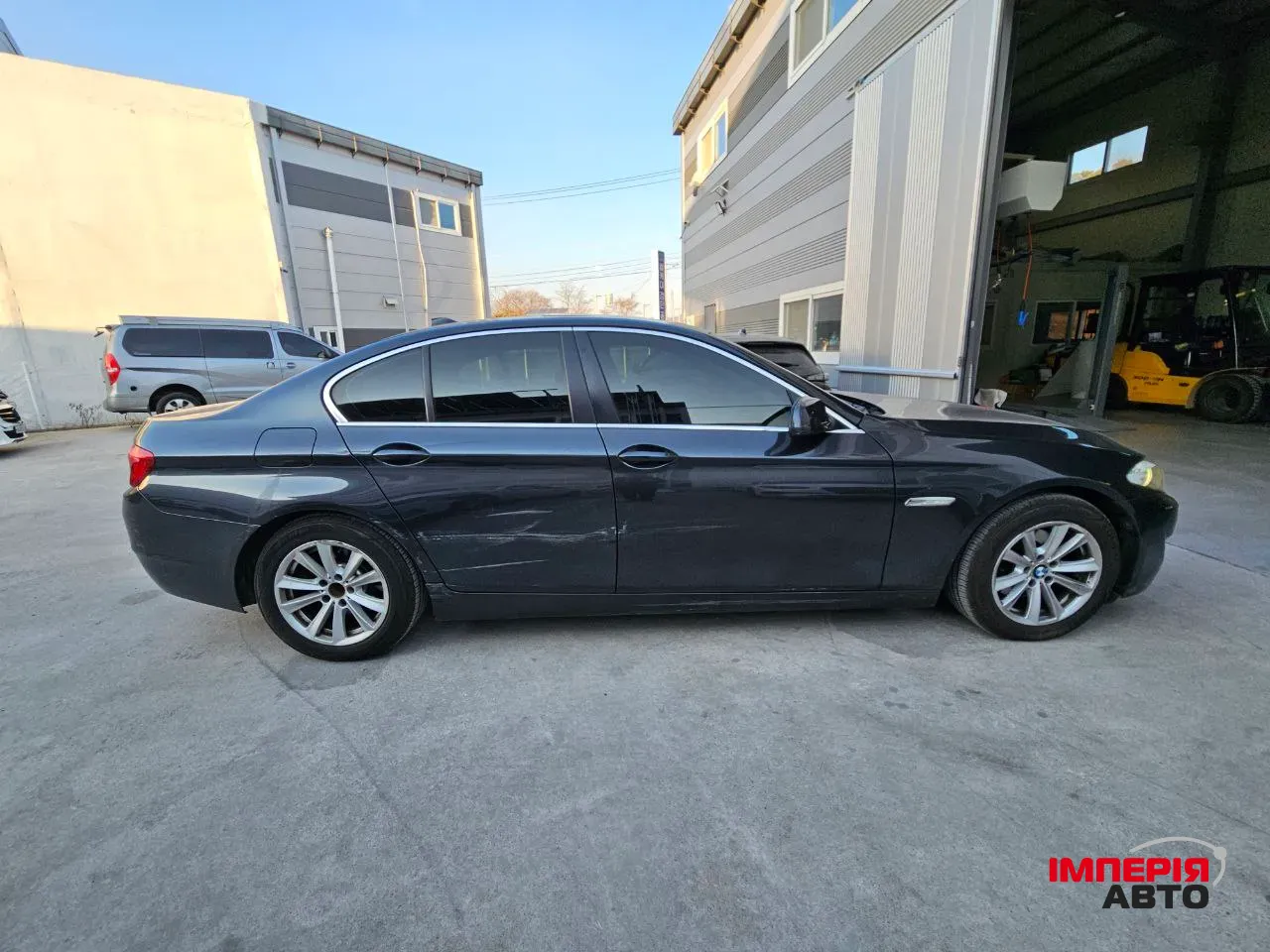 BMW 5 серії - фото 1