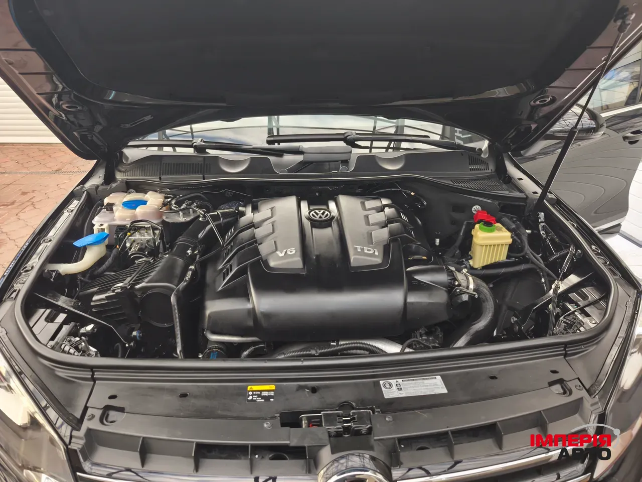 Volkswagen Touareg - фото 16