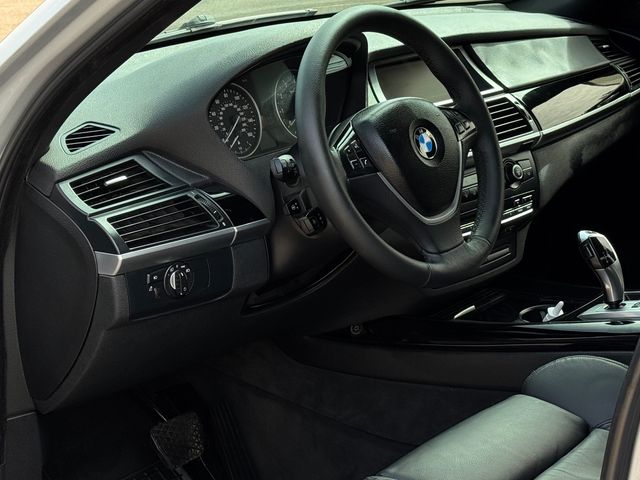 BMW X5 - фото 4