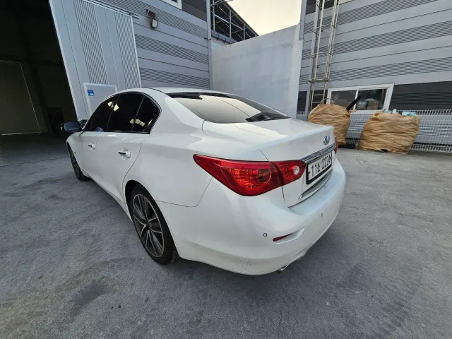 Infiniti Q50 - фото 2