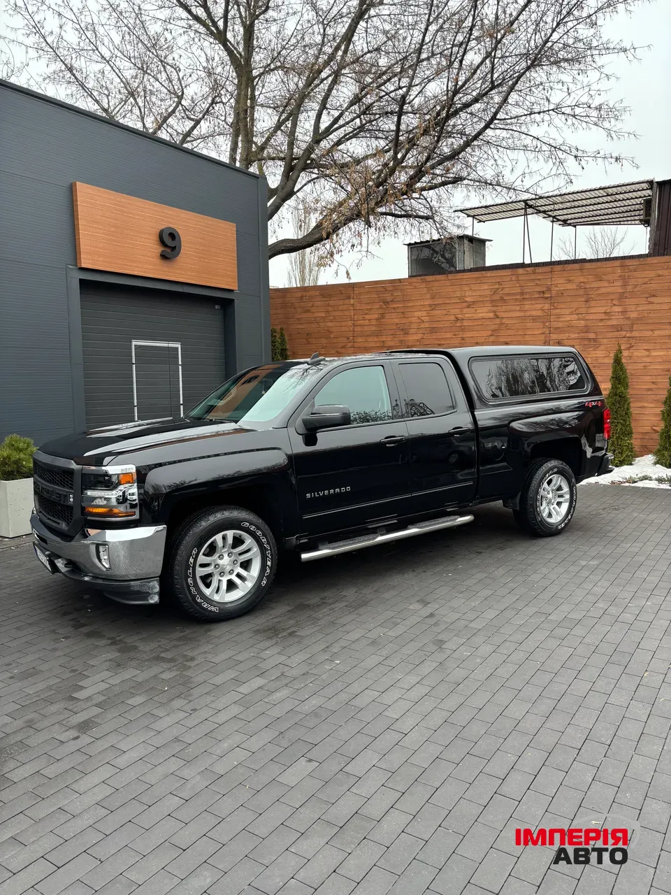 Chevrolet Silverado - фото 2