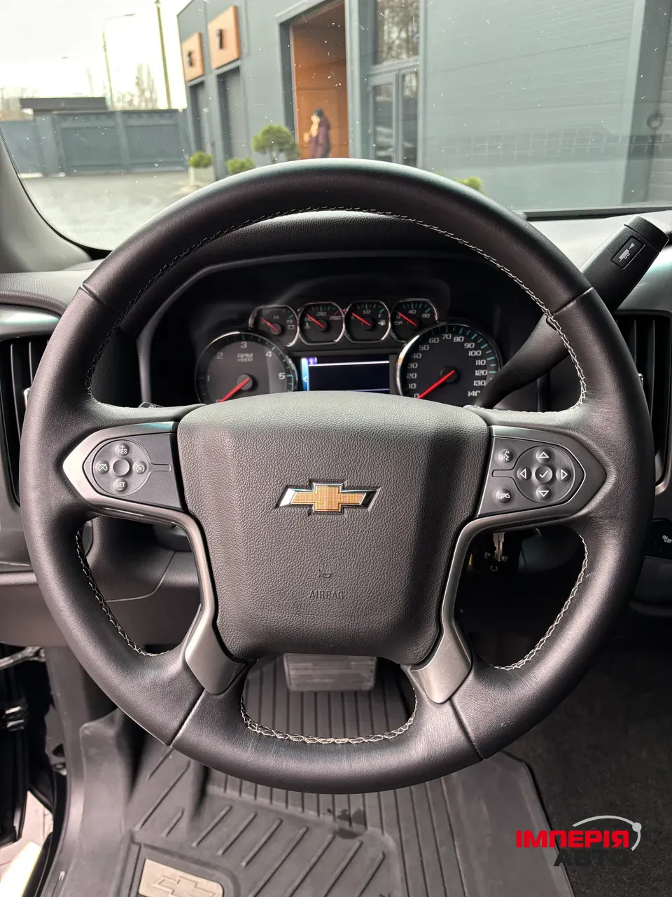 Chevrolet Silverado - фото 12